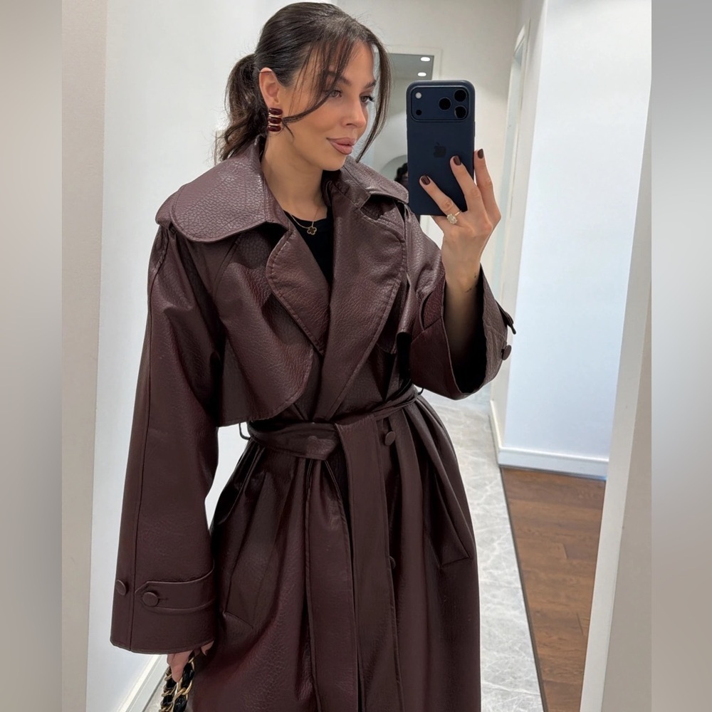 Elegant Burgundy Women's Trench Coat - Picture 3 of 9